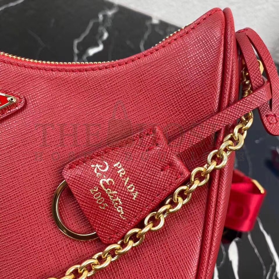 Pra*a Re-Edition 2005 Shoulder Bag In Red Saffiano Leather Master Quality