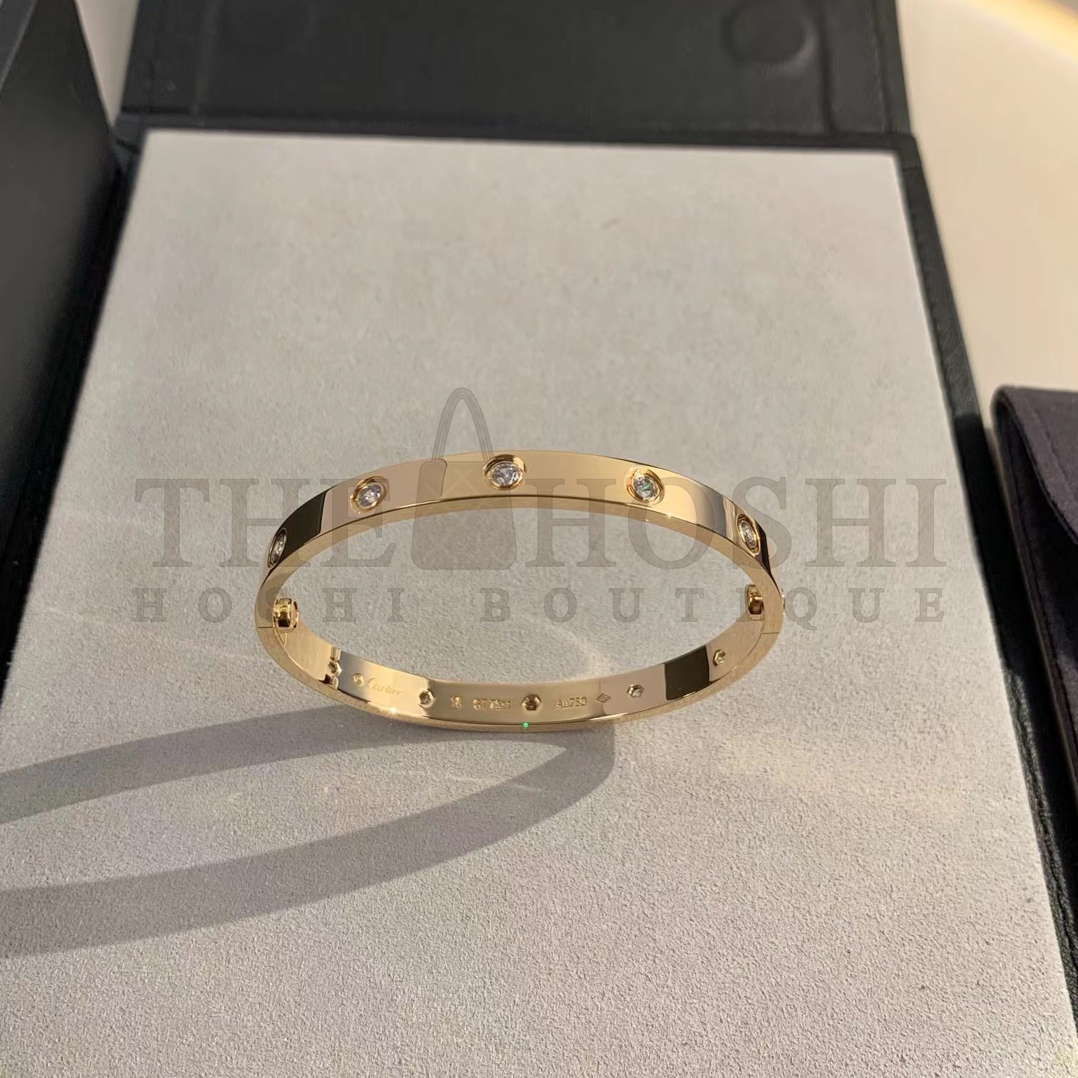 Ca*t1er Love Bracelet with Ten D1am0nds in Rose Gold Master Quality