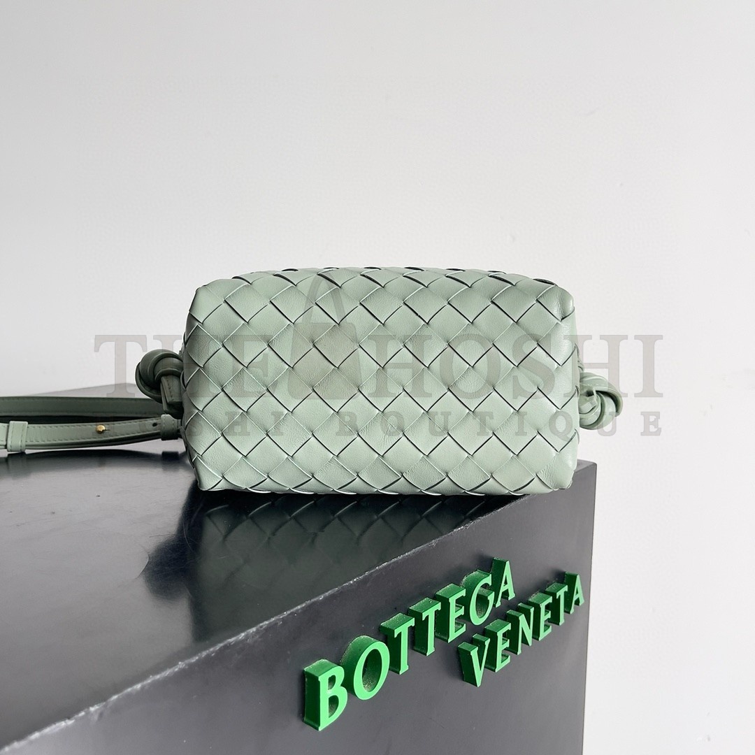 B0tt*ga Ven*ta Small Loop Crossbody Bag In Sauge Intrecciato Lambskin Master Quality