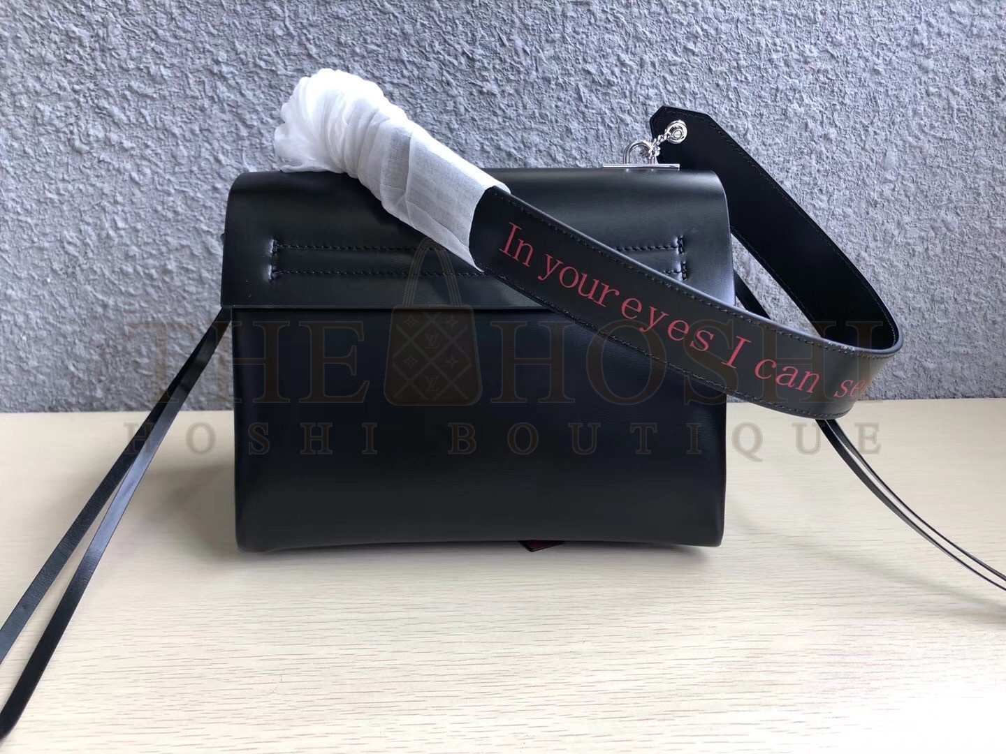 Va1e*ntin0 Small Love Vring Shoulder Black Bag Master Quality