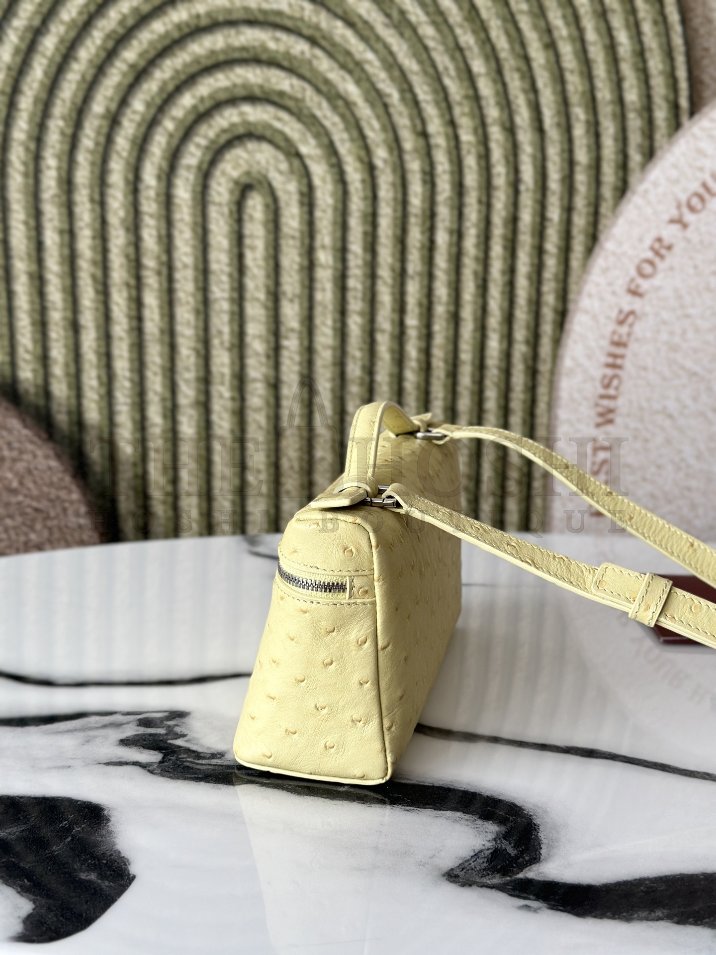 L0r0 P1ana LP L19 Extra Pocket Ostrich Leather Clutch Crossbody Bag 19x6.5x11cm Master Quality