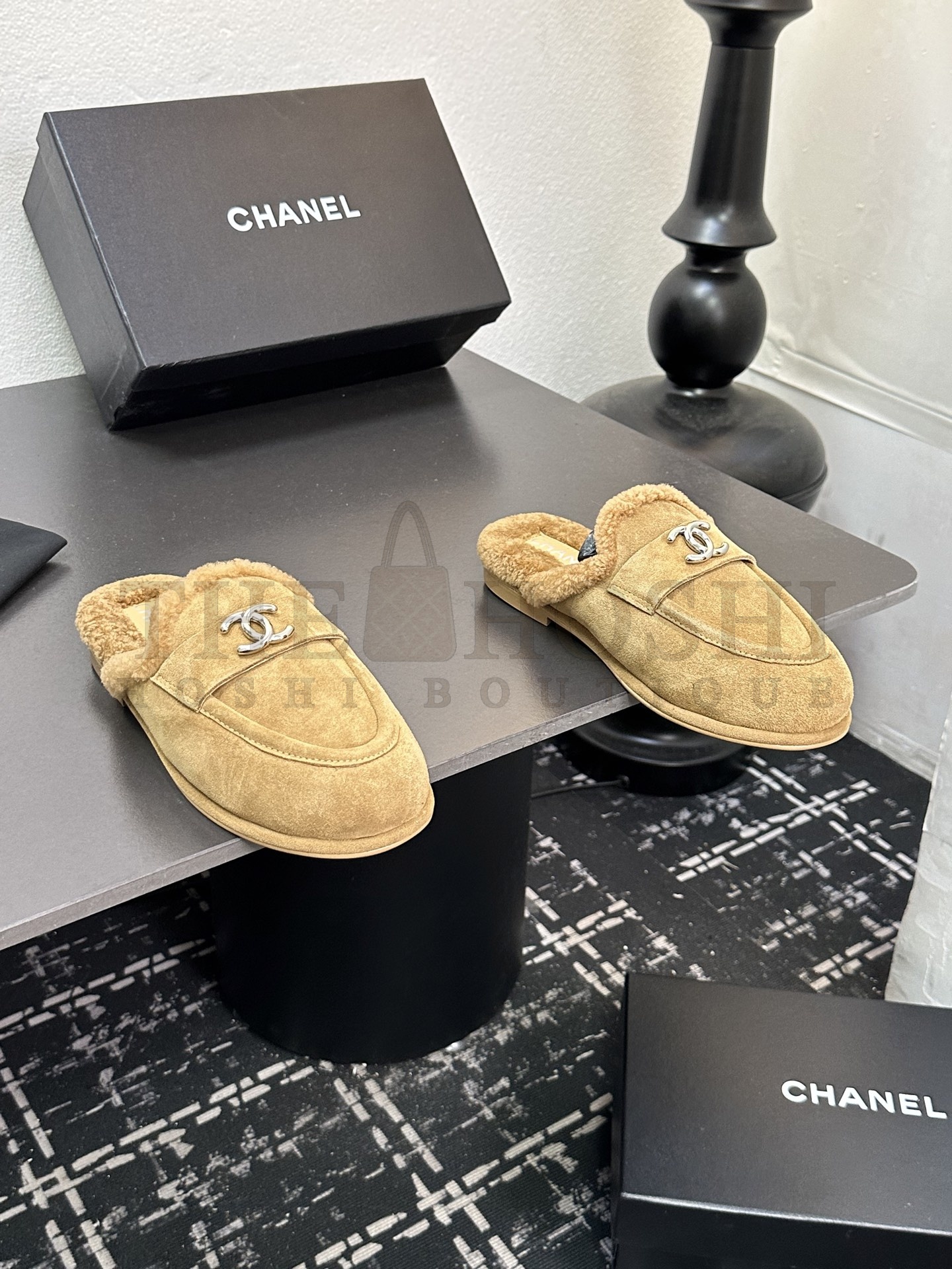 Ch**el CH 25K Fur Mule Slippers Suede Leather Shearling Lined 35-41 Master Quality