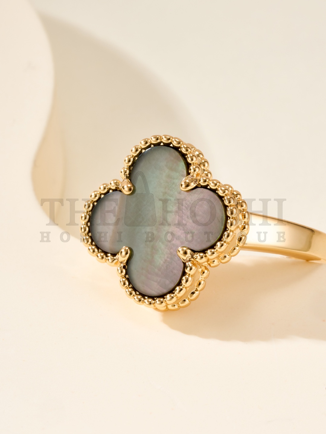 V*n Cl**f & Arpels VCA Alhambra Four-Leaf Clover Ring – Mother-of-Pearl / Carnelian / Malachite / Onyx Master Quality