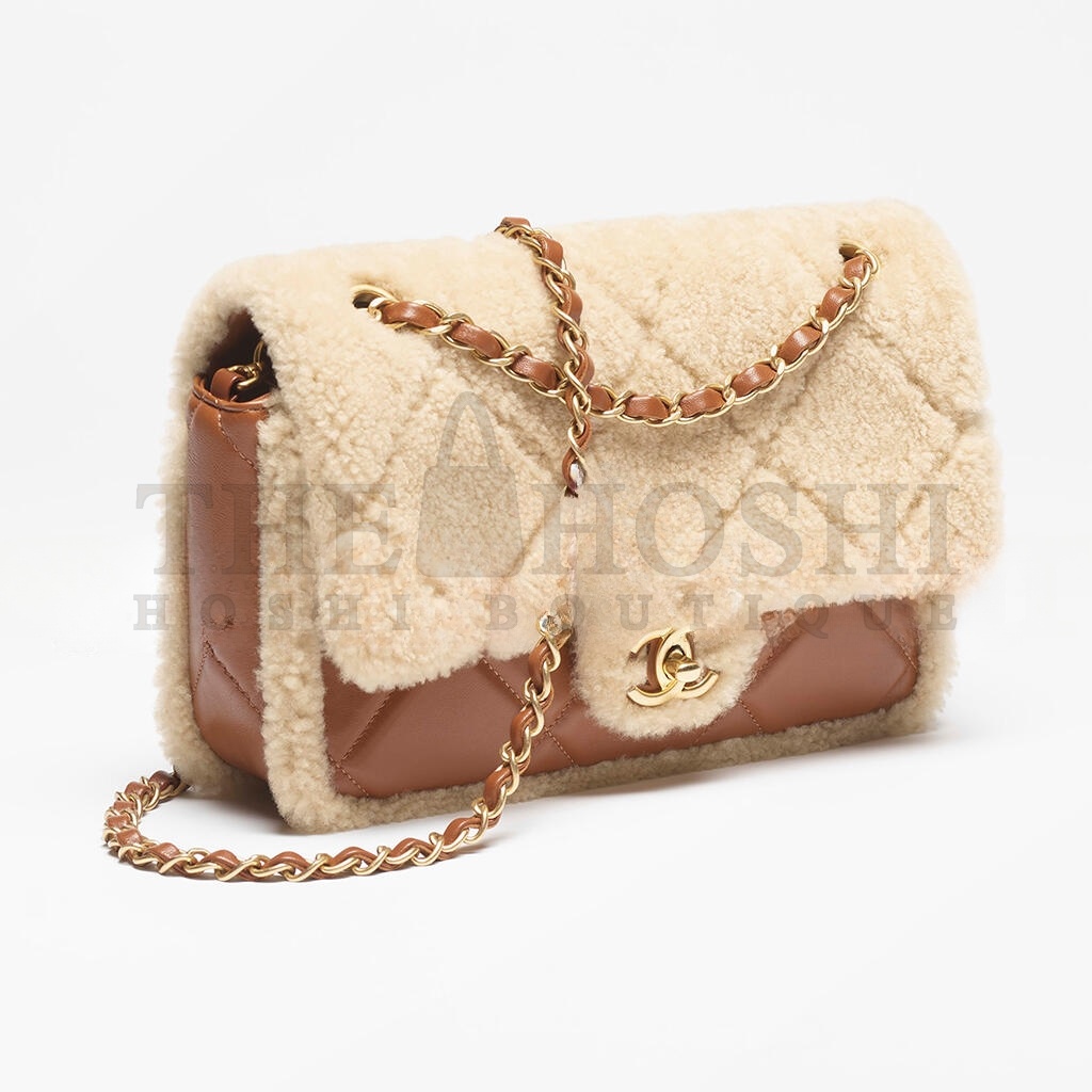 Ch**el SHEARLING LAMBSKIN &amp; GOLD-TONE METAL FLAP BAG AS5149 (23.5*16*7.5cm) Master Quality
