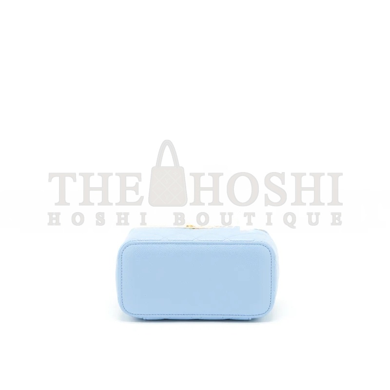 Ch**el 22S LONG VANITY CASE WITH LETTER HANDLE CAVIAR LIGHT BLUE AP2805 (17*10*8cm) Master Quality