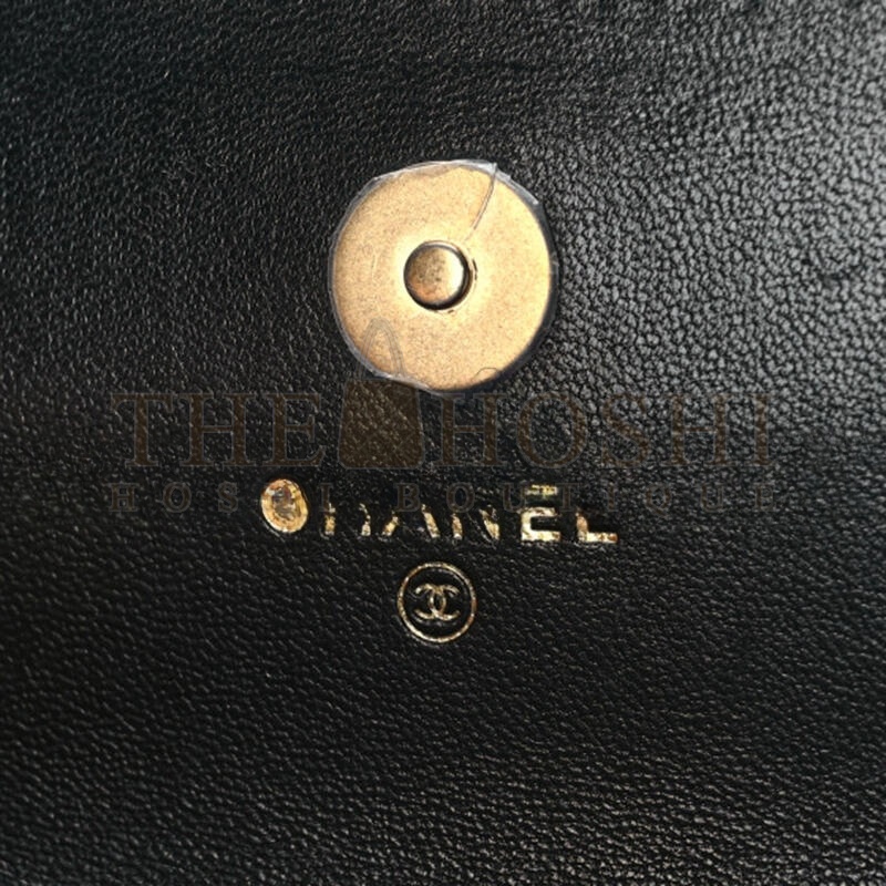 Ch**el LAMBSKIN QUILTED 19 FLAP PHONE HOLDER WITH CHAIN AP3067 B04852 94305 (17*10.5*3cm) Master Quality