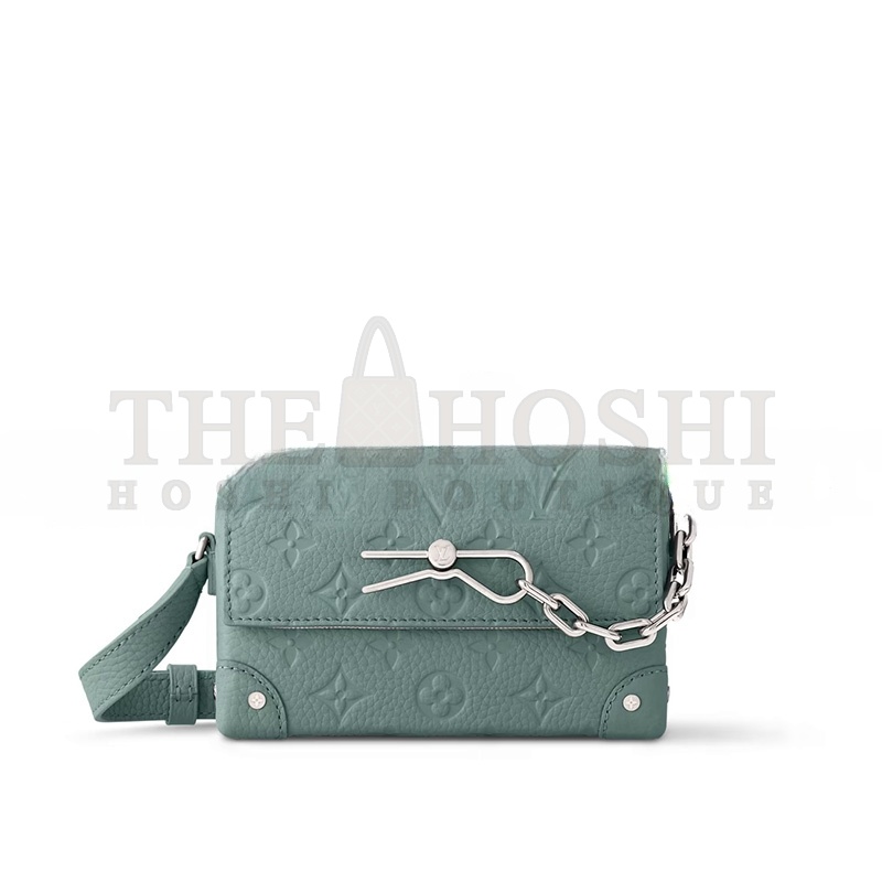 L0vis Vvtt0n STEAMER WEARABLE WALLET M13889 (18*11*7cm) Master Quality