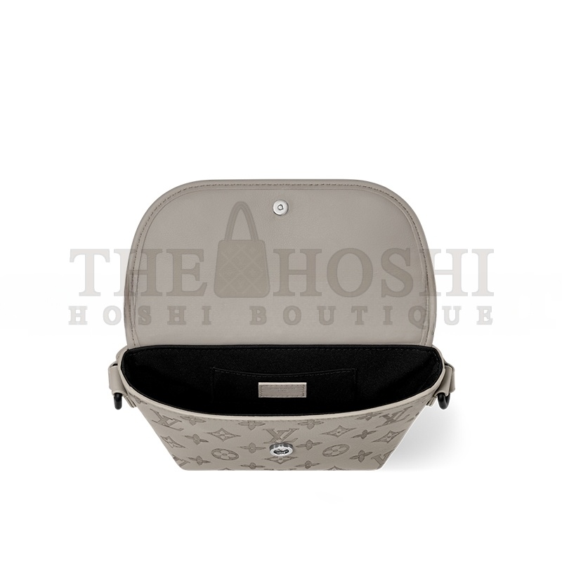 L0vis Vvtt0n PULSE WEARABLE WALLET M14794 (22.5*16*5cm) Master Quality