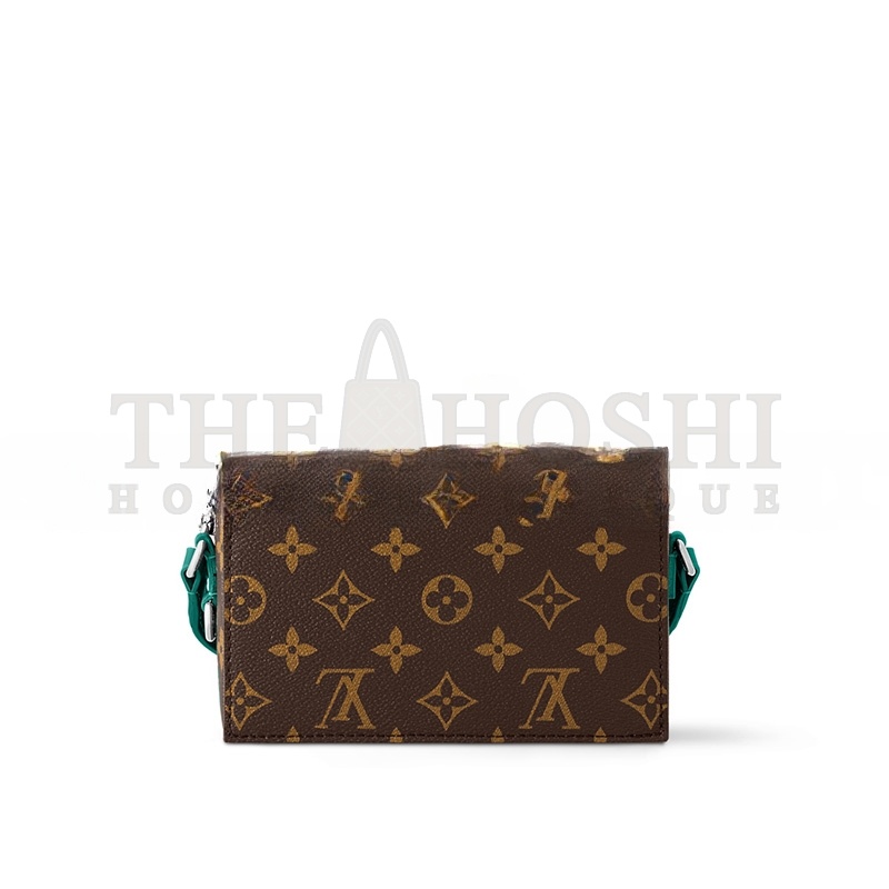 L0vis Vvtt0n STEAMER WEARABLE WALLET M12808 (18*11*6.5cm) Master Quality