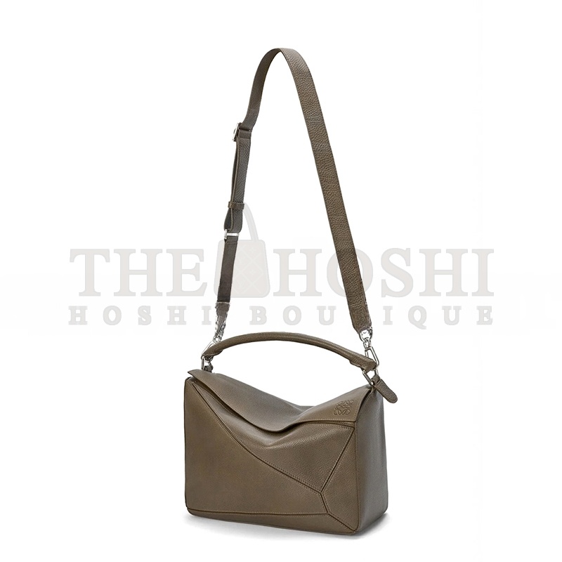 L0ew* LARGE PUZZLE BAG IN S*pPLE GRAINED CALFSKIN B510PNLX01 (33*21.5*14.7cm) Master Quality