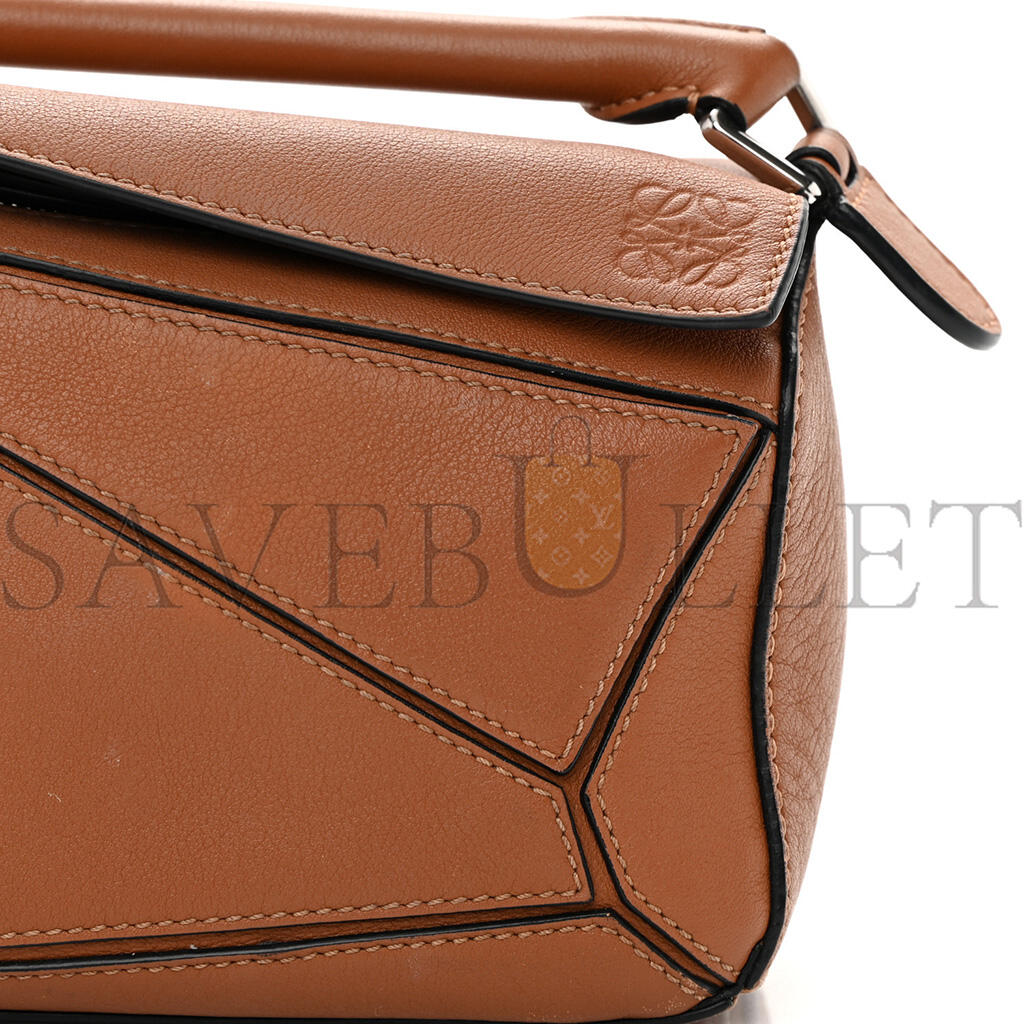 L0ew* CALFSKIN MINI PUZZLE BAG TAN (18*12.5*8cm) Master Quality