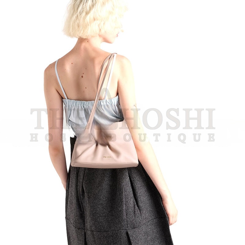 Pra*a DADA SMALL NAPPA LEATHER BAG 1BG586 (25*18.5*11cm) Master Quality