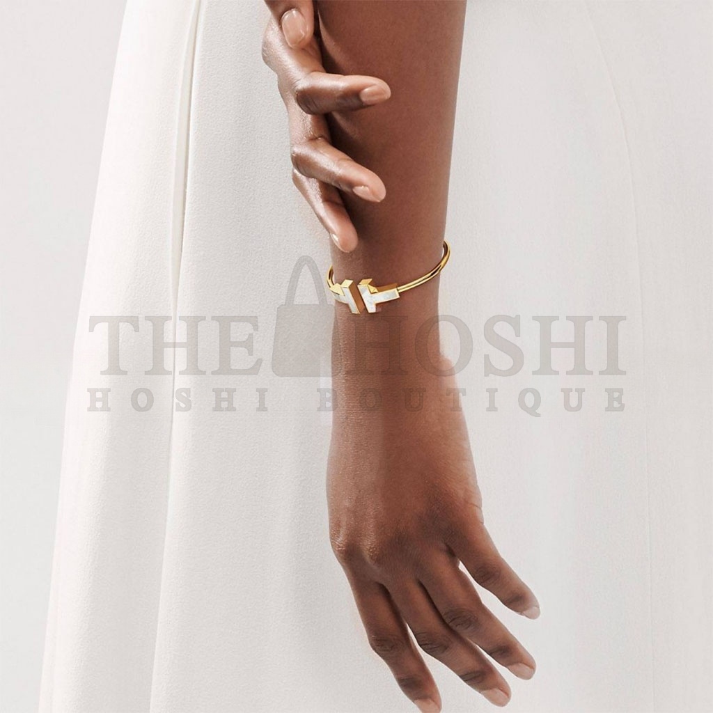 T*f*ny T WIDE MOTHER-OF-PEARL WIRE BRACELET 67863542 Master Quality