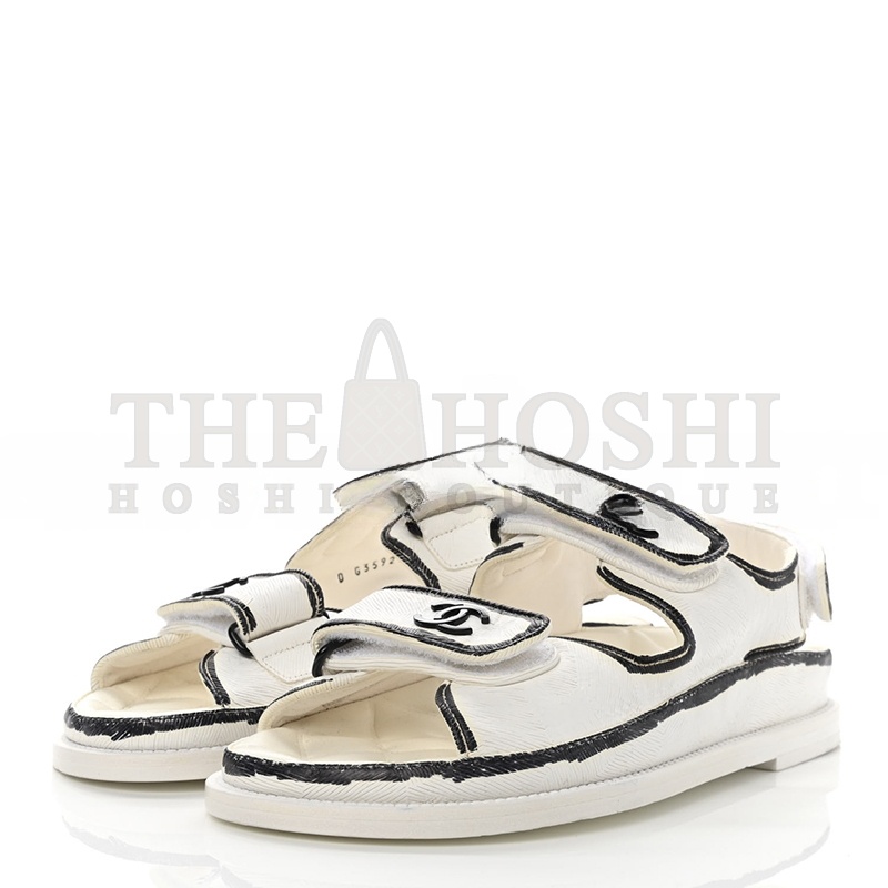 Ch**el CALFSKIN PRINTED ROUND HEAD SANDALS FOR WOMEN BLACK &amp; WHITE G35927 X56386 K3897 Master Quality